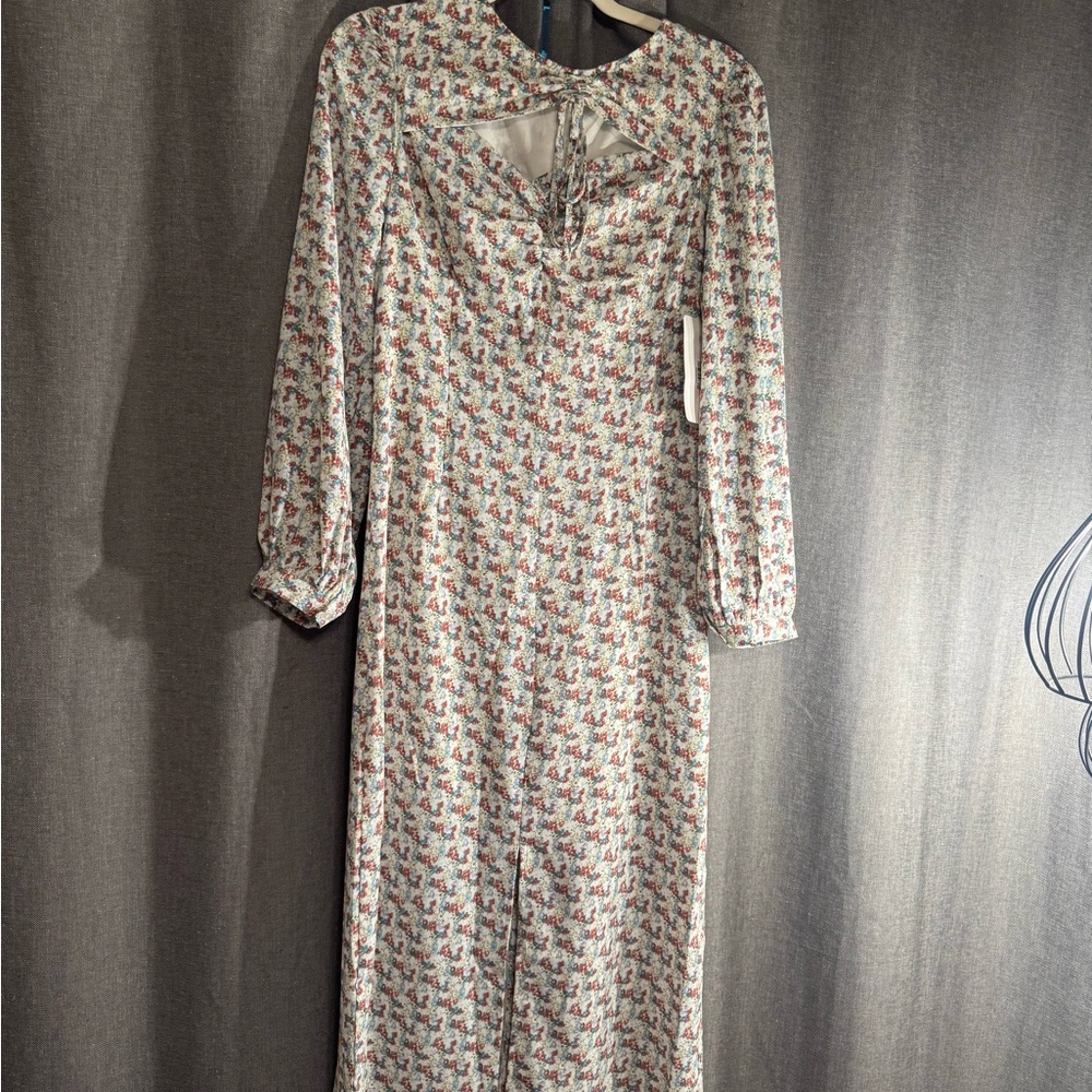 Elegant Floral Maxi Dress from Ghospell